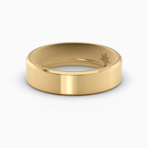 Beveled Edge Men's Band in Yellow Gold